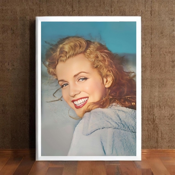COPY - Marilyn Monroe Young Color Portrait Framed 8x10 - Picture 1 of 1